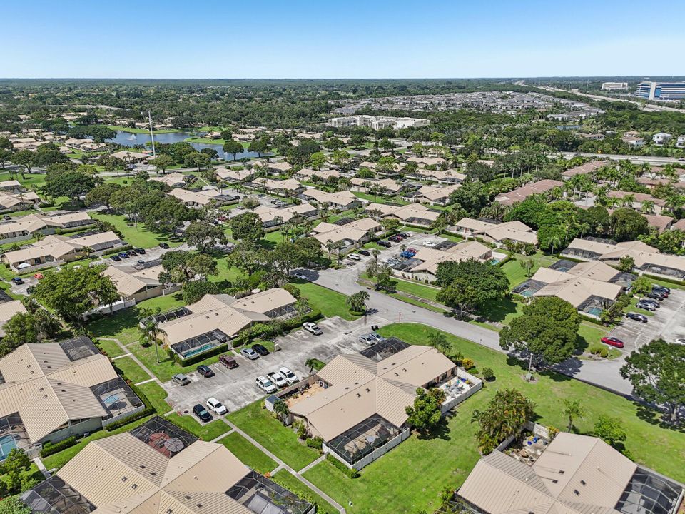 Active With Contract: $364,900 (3 beds, 2 baths, 1276 Square Feet)