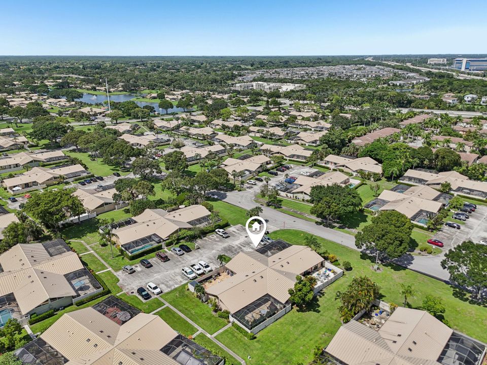 Active With Contract: $364,900 (3 beds, 2 baths, 1276 Square Feet)