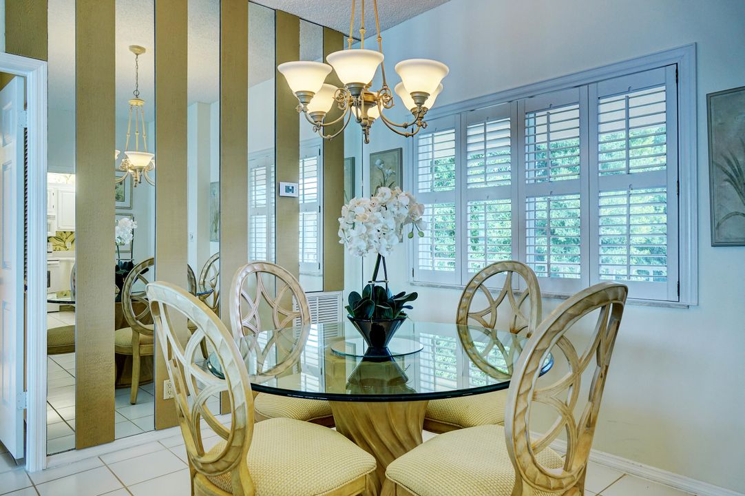 待售: $444,000 (2 贝兹, 2 浴室, 1227 平方英尺)