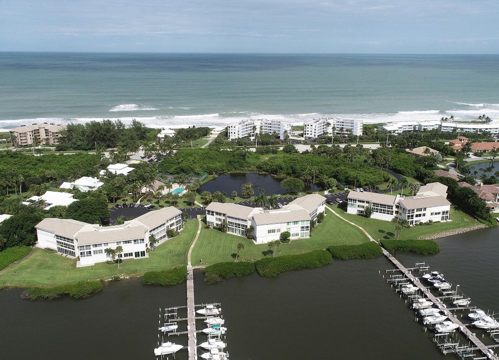 待售: $444,000 (2 贝兹, 2 浴室, 1227 平方英尺)