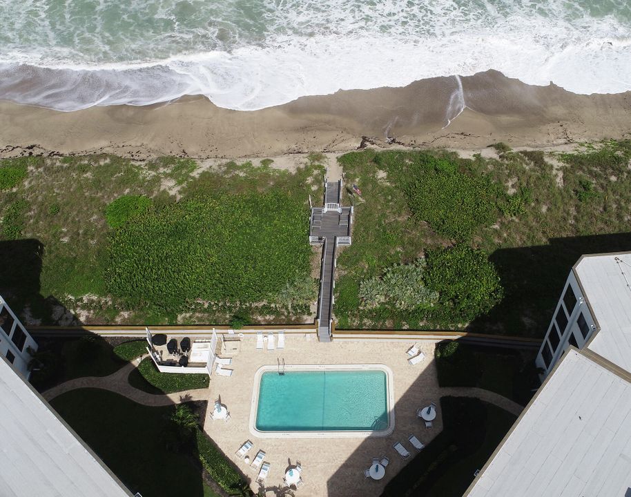 待售: $444,000 (2 贝兹, 2 浴室, 1227 平方英尺)