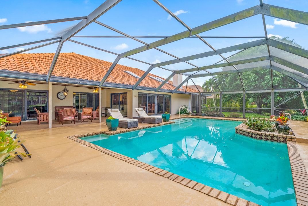 出租: $14,000 (3 贝兹, 3 浴室, 2752 平方英尺)