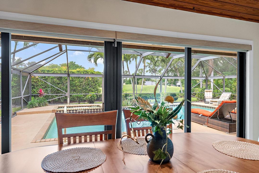 出租: $14,000 (3 贝兹, 3 浴室, 2752 平方英尺)