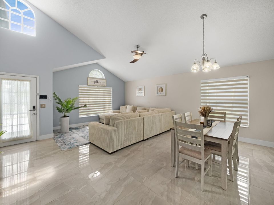 待售: $585,000 (3 贝兹, 2 浴室, 2160 平方英尺)