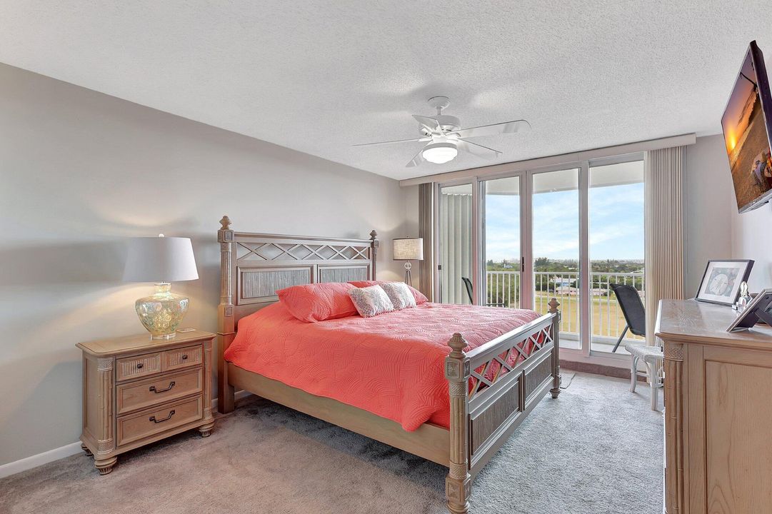 待售: $495,000 (2 贝兹, 2 浴室, 1310 平方英尺)