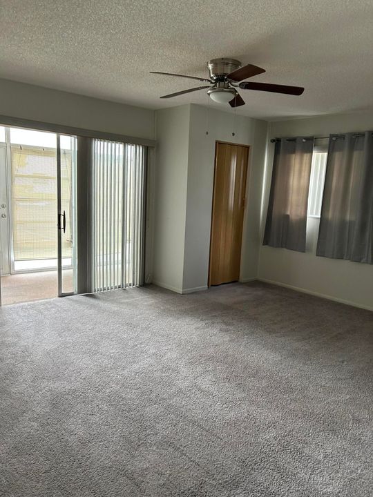 出租: $1,400 (1 贝兹, 1 浴室, 800 平方英尺)