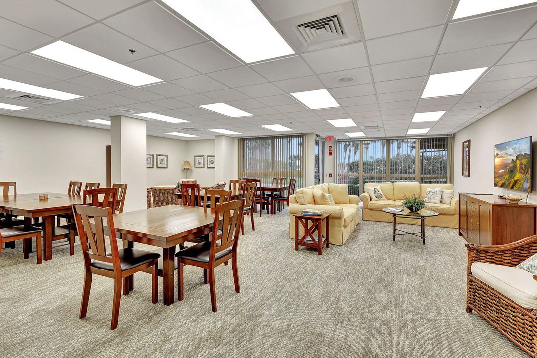 待售: $495,000 (2 贝兹, 2 浴室, 1310 平方英尺)