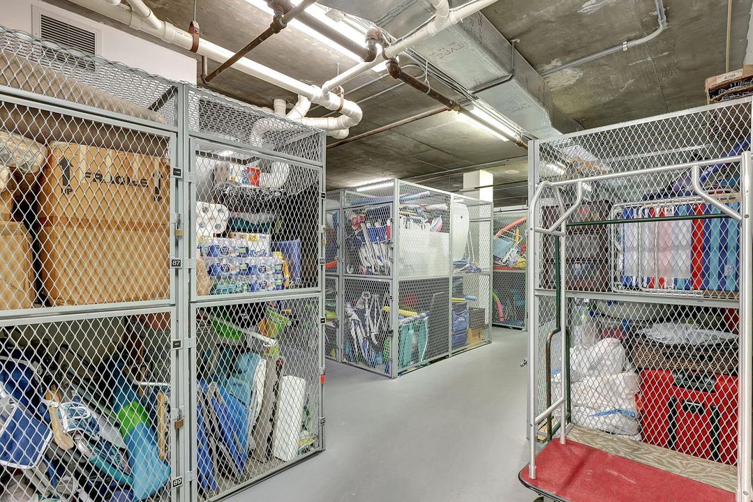 待售: $495,000 (2 贝兹, 2 浴室, 1310 平方英尺)