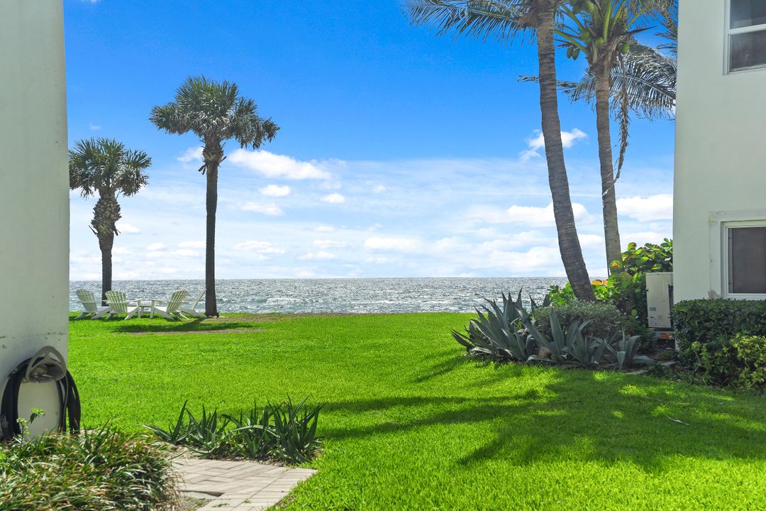 合同活跃: $249,000 (1 贝兹, 2 浴室, 850 平方英尺)