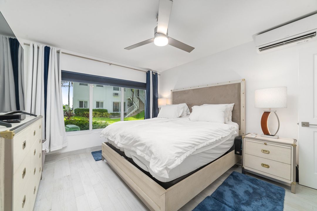 合同活跃: $249,000 (1 贝兹, 2 浴室, 850 平方英尺)