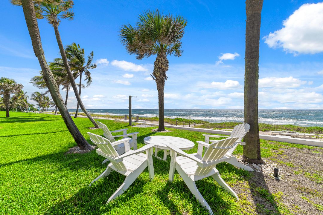 合同活跃: $249,000 (1 贝兹, 2 浴室, 850 平方英尺)