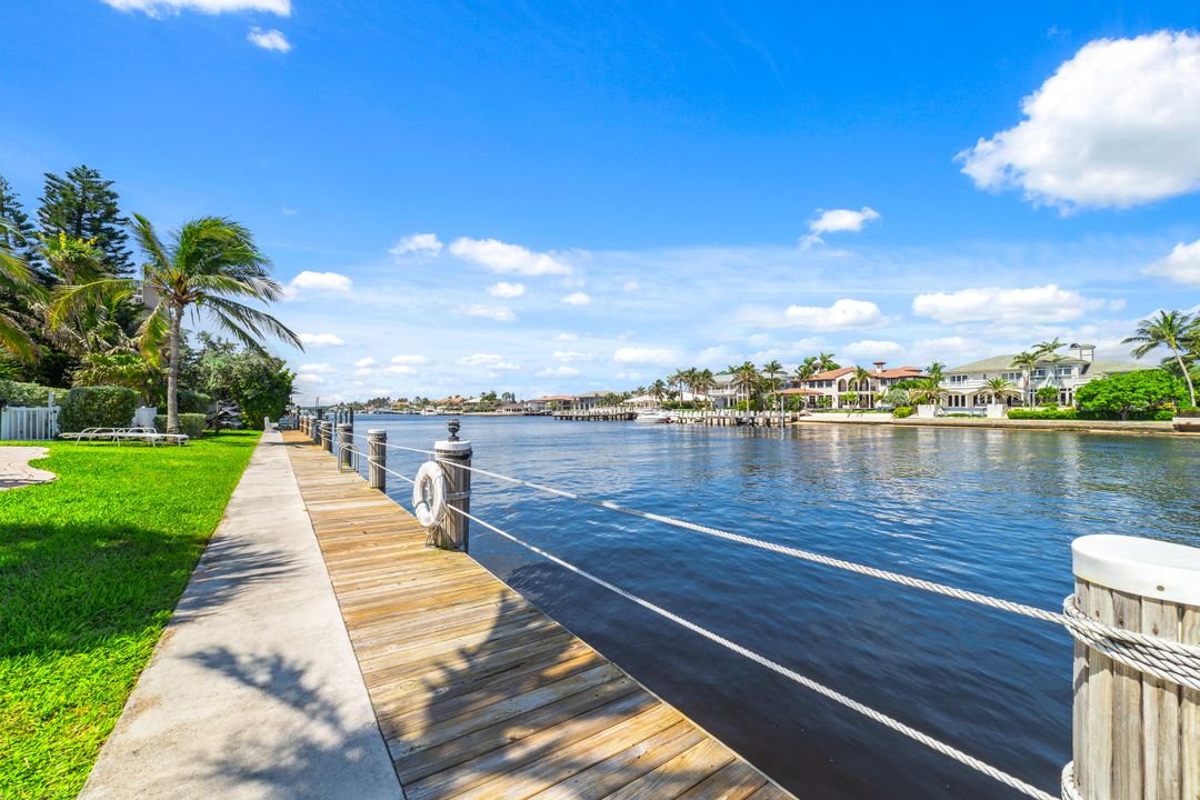 合同活跃: $249,000 (1 贝兹, 2 浴室, 850 平方英尺)