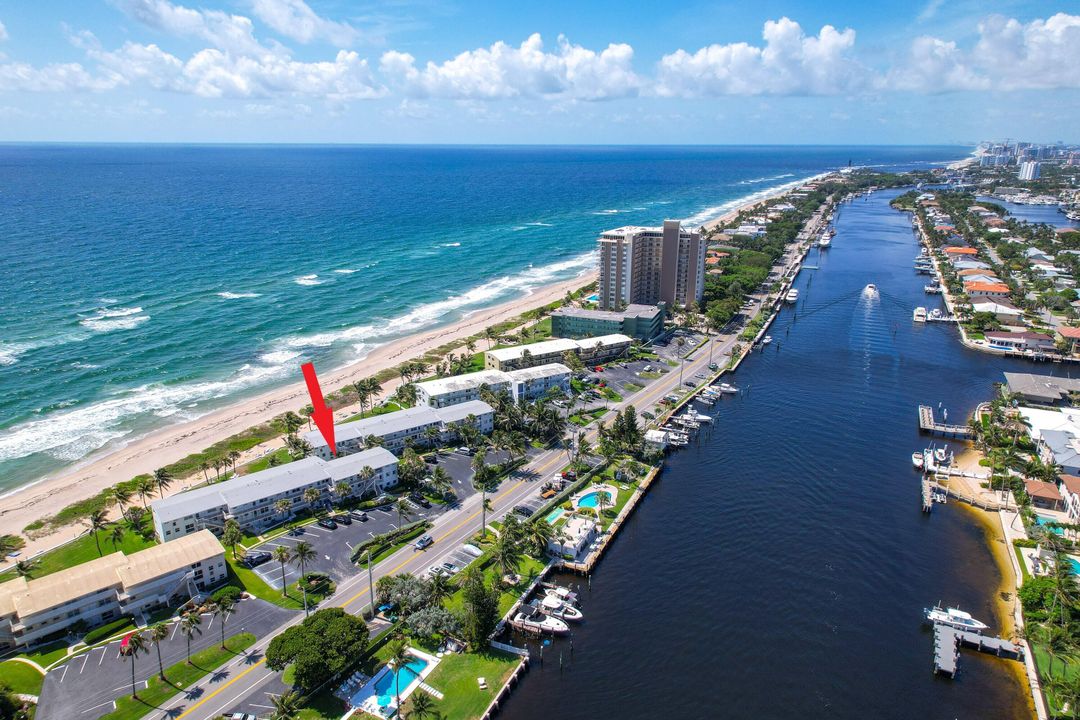 合同活跃: $249,000 (1 贝兹, 2 浴室, 850 平方英尺)