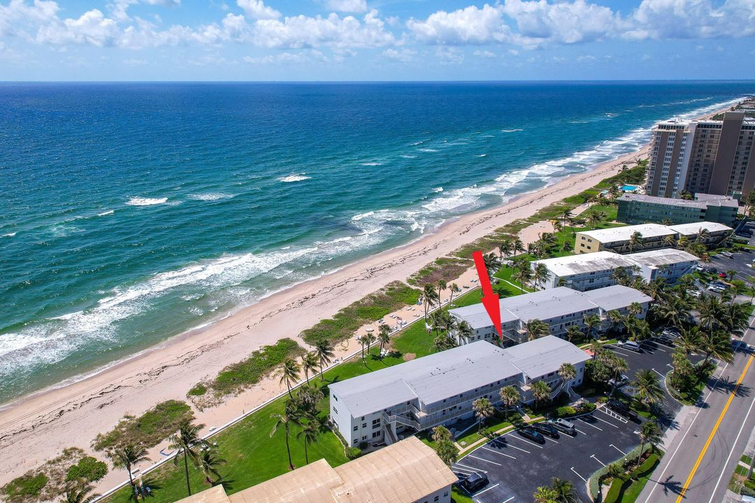 合同活跃: $249,000 (1 贝兹, 2 浴室, 850 平方英尺)