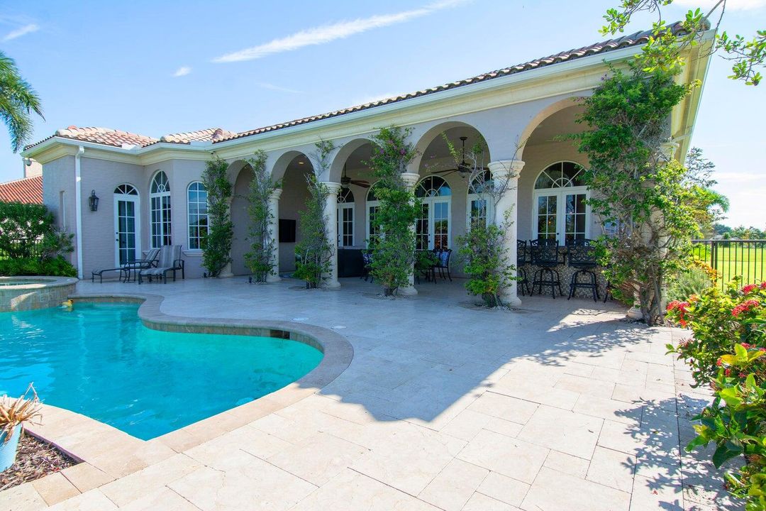 Activo con contrato: $1,299,000 (3 camas, 4 baños, 3118 Pies cuadrados)