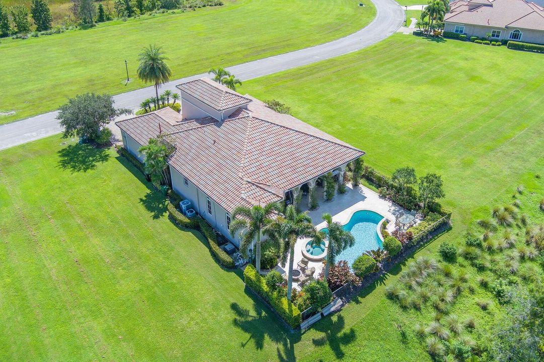 Activo con contrato: $1,299,000 (3 camas, 4 baños, 3118 Pies cuadrados)