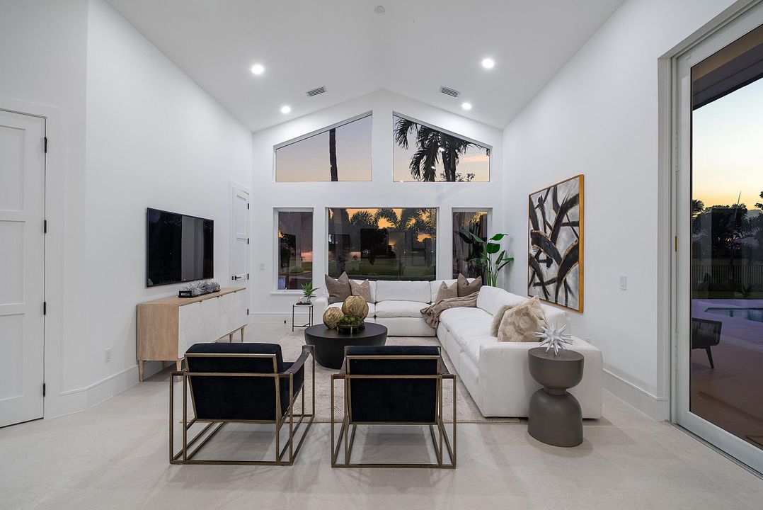 En Venta: $2,950,000 (5 camas, 5 baños, 4352 Pies cuadrados)