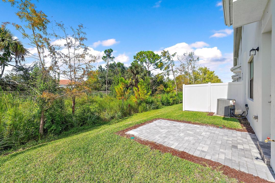 For Sale: $455,000 (3 beds, 2 baths, 1750 Square Feet)