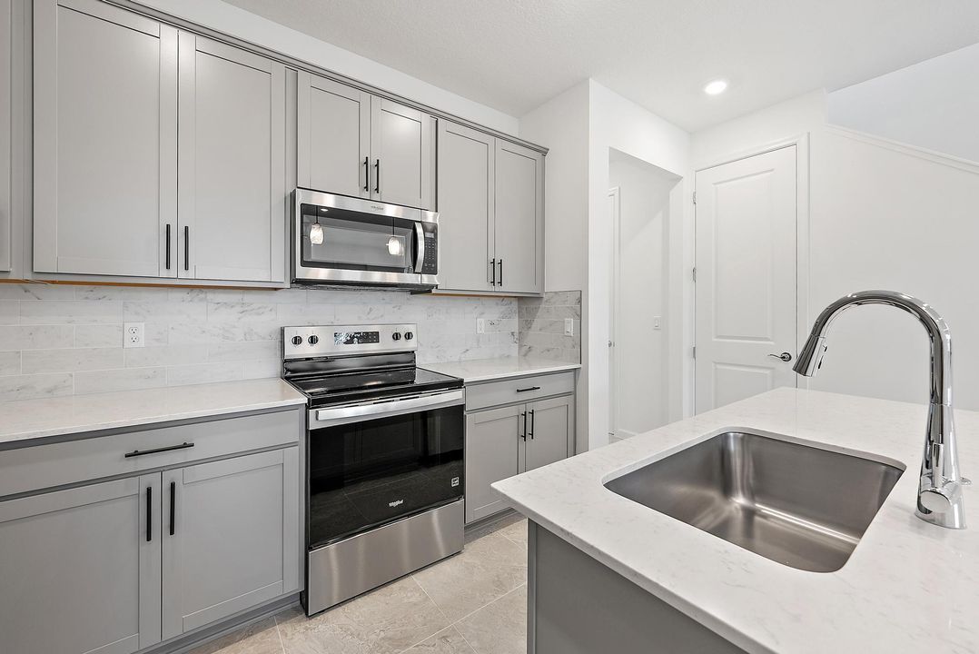 For Sale: $455,000 (3 beds, 2 baths, 1750 Square Feet)