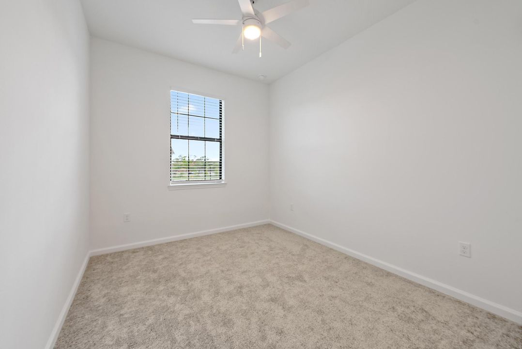 For Sale: $455,000 (3 beds, 2 baths, 1750 Square Feet)