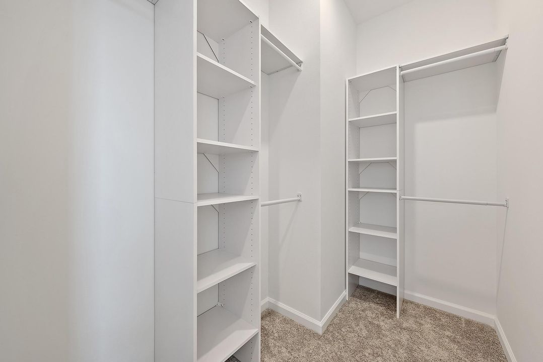 For Sale: $455,000 (3 beds, 2 baths, 1750 Square Feet)