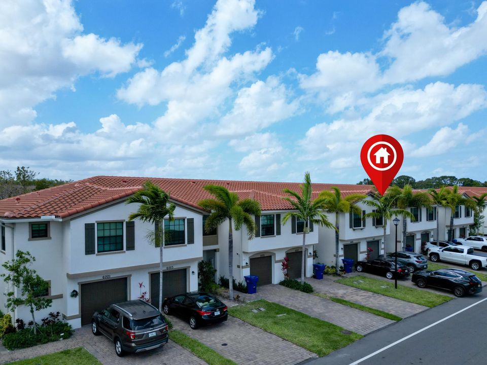 En Venta: $432,000 (3 camas, 2 baños, 1609 Pies cuadrados)