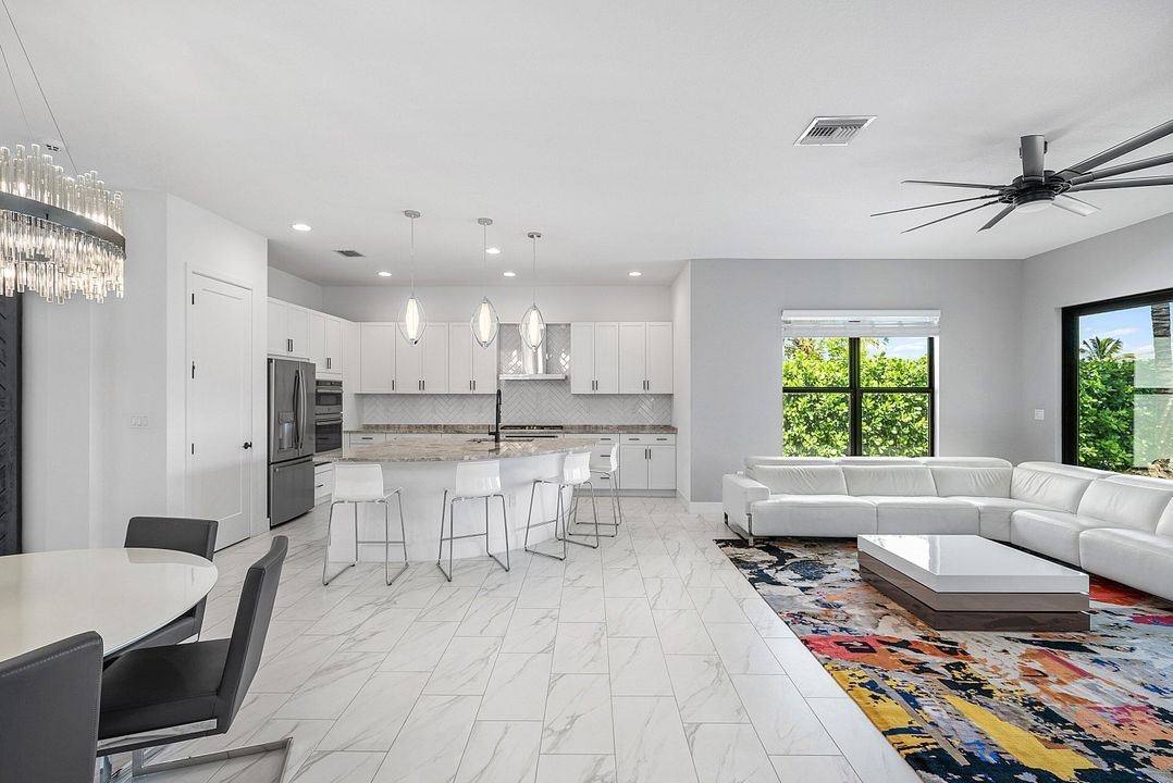 На продажу: $1,399,900 (3 спален, 3 ванн, 2240 Квадратных фут)