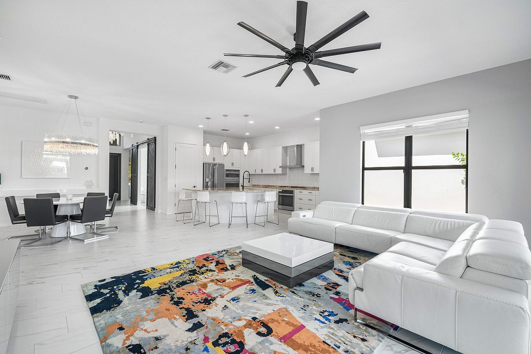 На продажу: $1,399,900 (3 спален, 3 ванн, 2240 Квадратных фут)