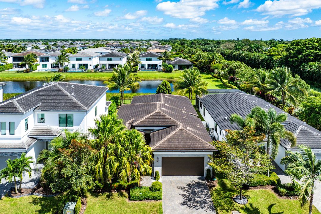 На продажу: $1,399,900 (3 спален, 3 ванн, 2240 Квадратных фут)