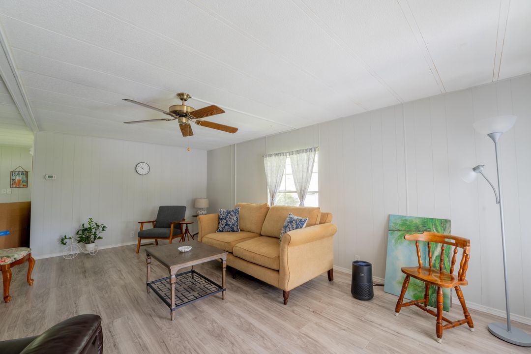 待售: $57,500 (2 贝兹, 2 浴室, 1164 平方英尺)