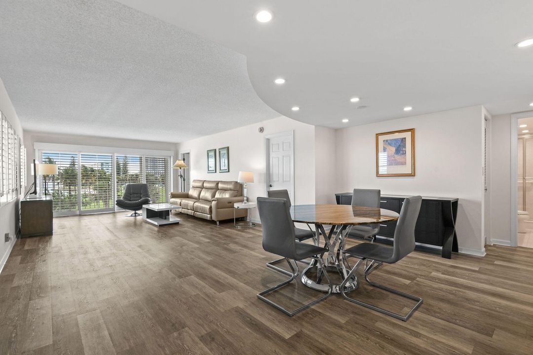 На продажу: $370,000 (2 спален, 2 ванн, 1440 Квадратных фут)