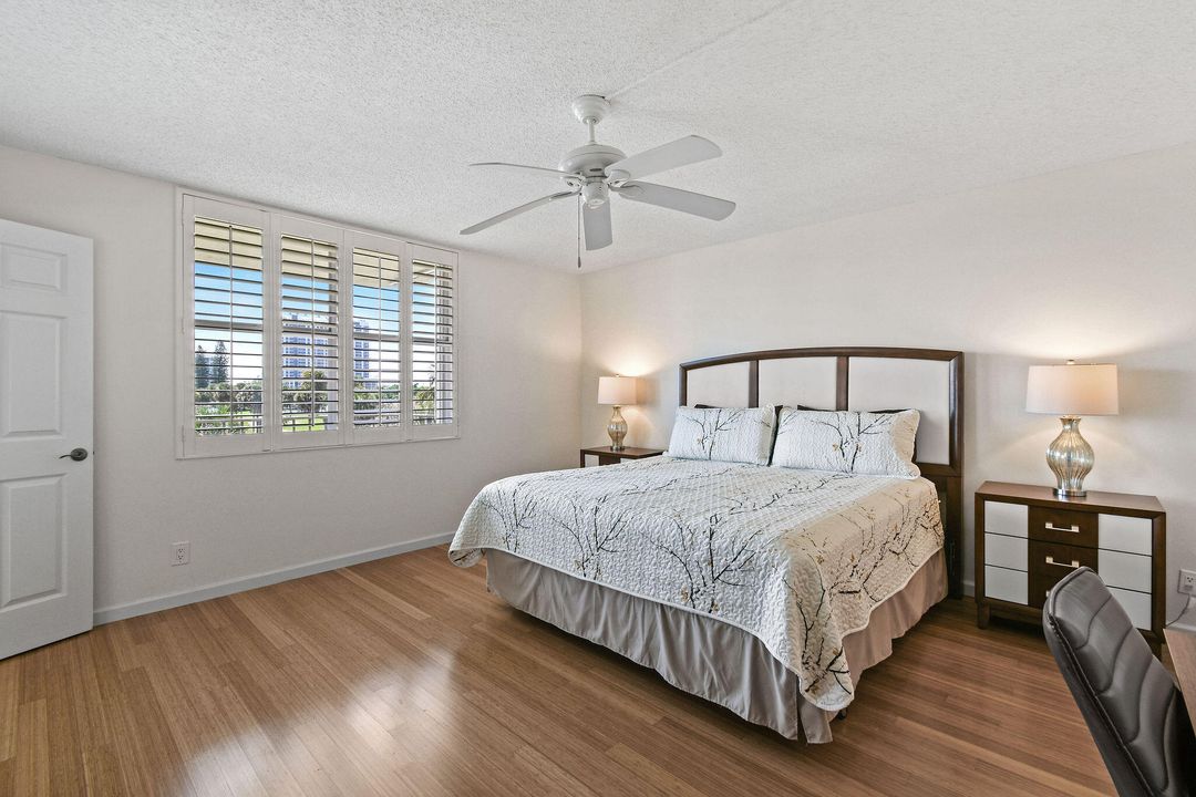 На продажу: $370,000 (2 спален, 2 ванн, 1440 Квадратных фут)