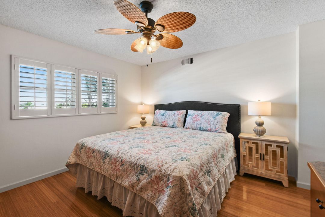 На продажу: $370,000 (2 спален, 2 ванн, 1440 Квадратных фут)