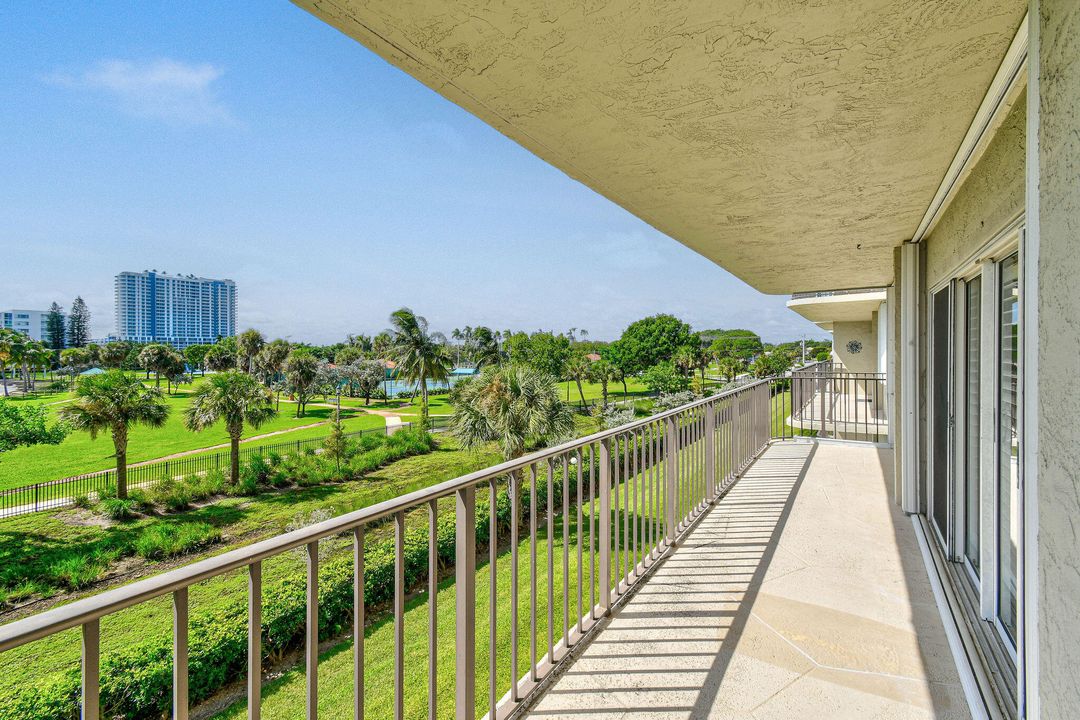 На продажу: $370,000 (2 спален, 2 ванн, 1440 Квадратных фут)