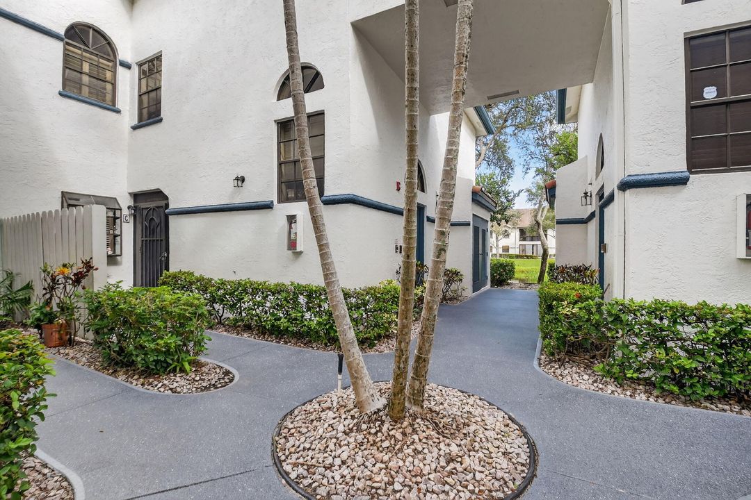 Active With Contract: $239,000 (3 beds, 2 baths, 1495 Square Feet)