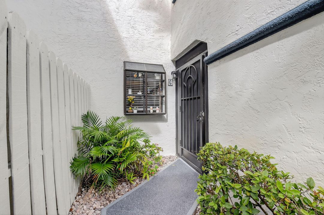 Active With Contract: $239,000 (3 beds, 2 baths, 1495 Square Feet)