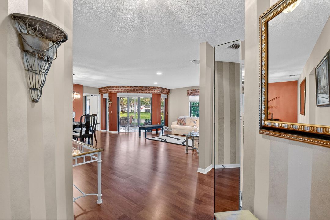 Active With Contract: $239,000 (3 beds, 2 baths, 1495 Square Feet)