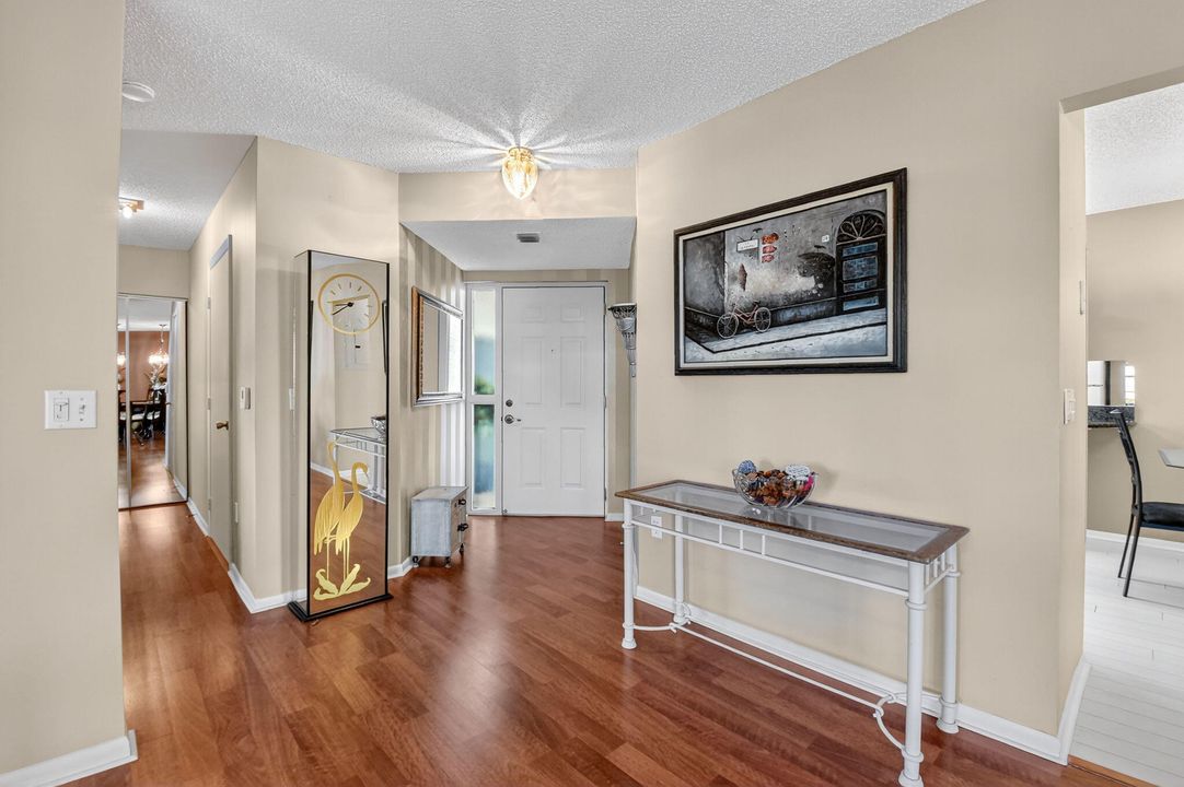 Active With Contract: $239,000 (3 beds, 2 baths, 1495 Square Feet)