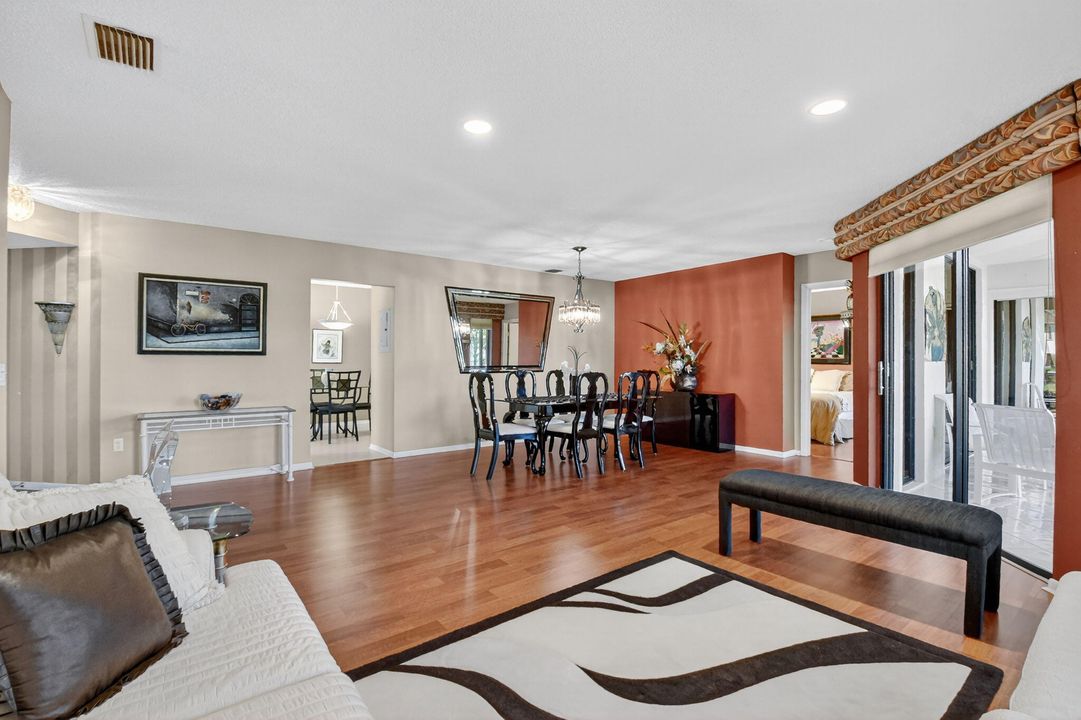 Active With Contract: $239,000 (3 beds, 2 baths, 1495 Square Feet)