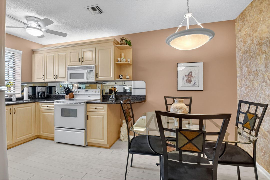 Active With Contract: $239,000 (3 beds, 2 baths, 1495 Square Feet)