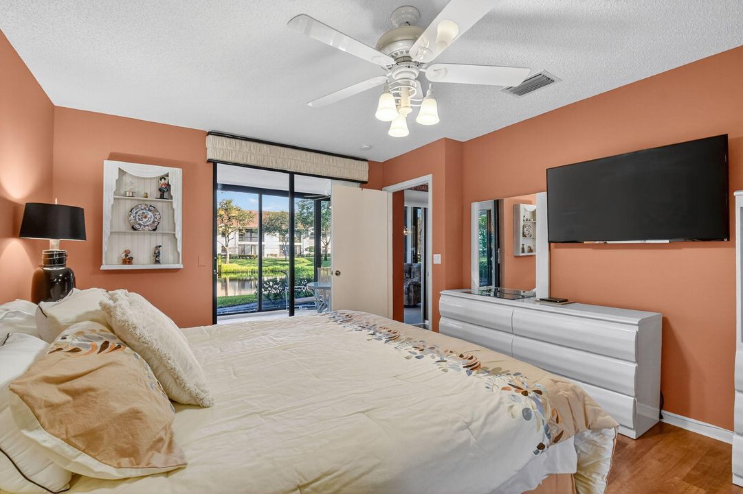 Active With Contract: $239,000 (3 beds, 2 baths, 1495 Square Feet)