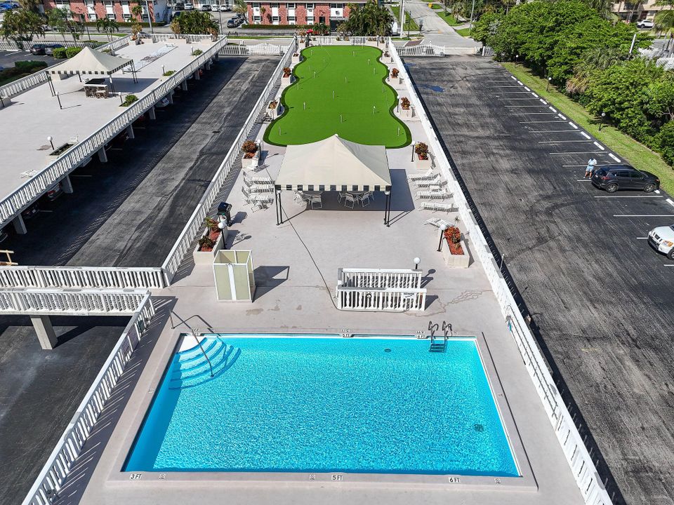 На продажу: $370,000 (2 спален, 2 ванн, 1440 Квадратных фут)