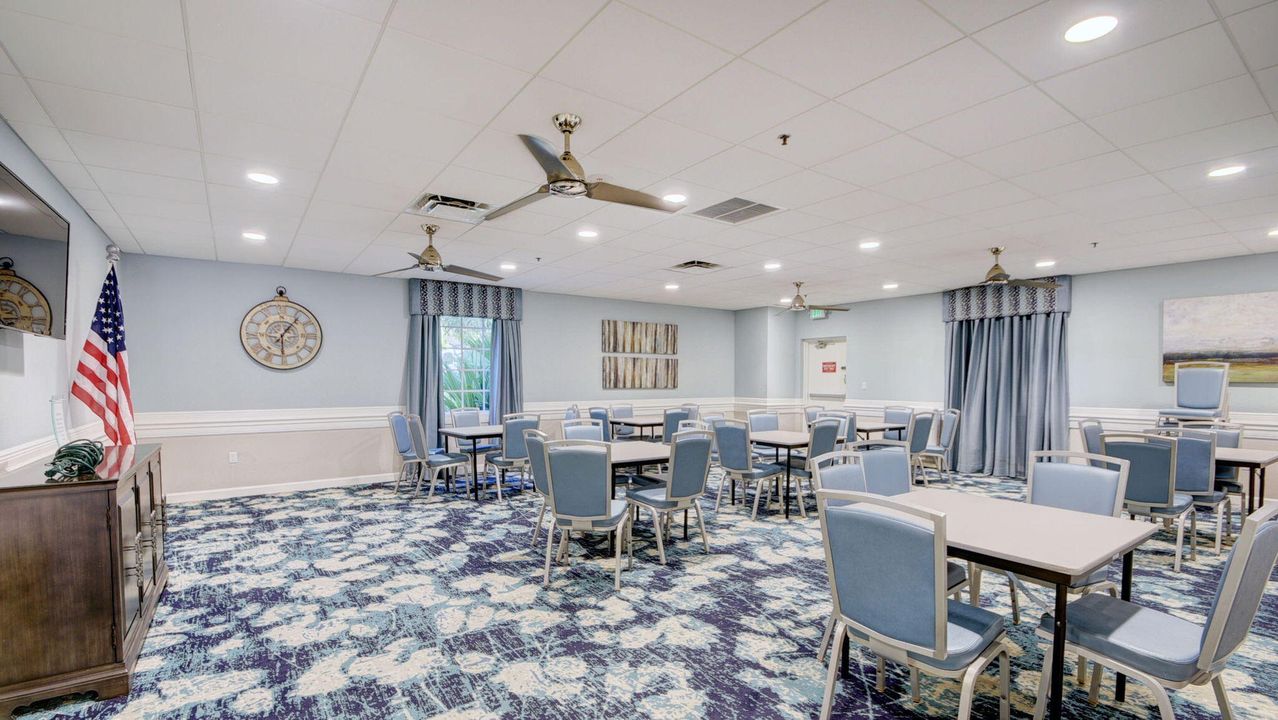 Active With Contract: $239,000 (3 beds, 2 baths, 1495 Square Feet)