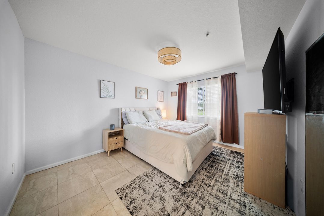 На продажу: $215,000 (2 спален, 2 ванн, 960 Квадратных фут)