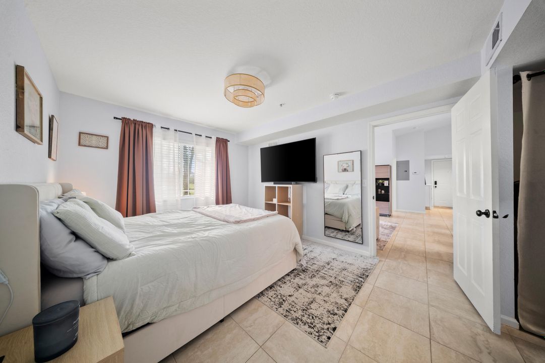 На продажу: $215,000 (2 спален, 2 ванн, 960 Квадратных фут)