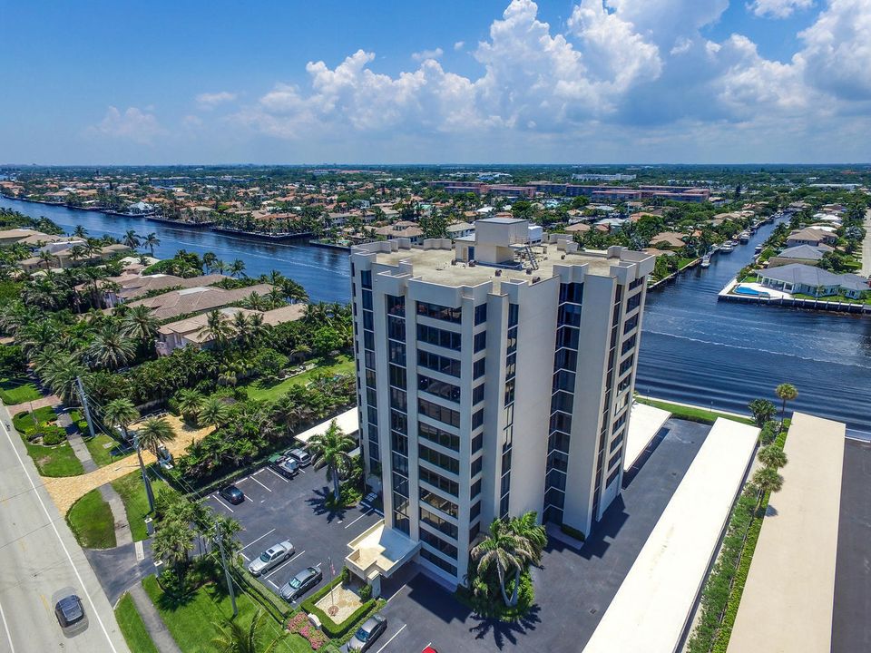 Active With Contract: $835,000 (2 beds, 2 baths, 1496 Square Feet)