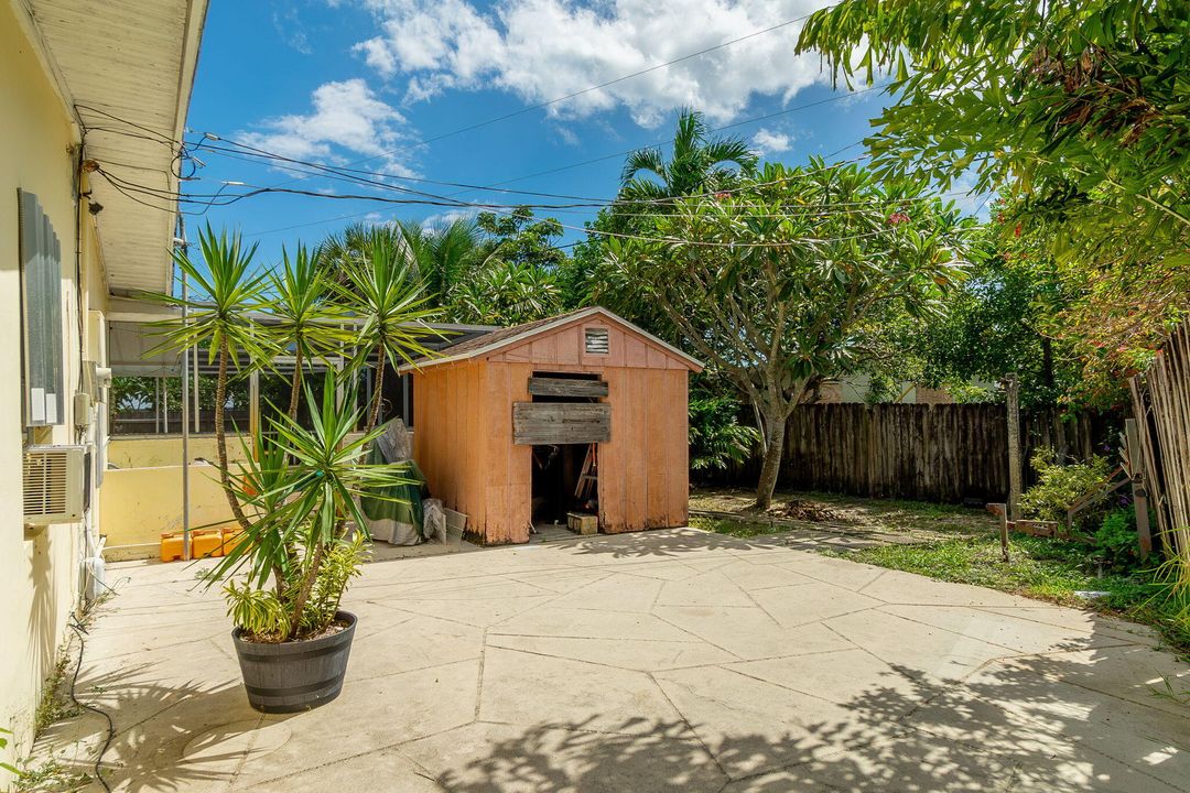 На продажу: $455,000 (3 спален, 2 ванн, 1275 Квадратных фут)