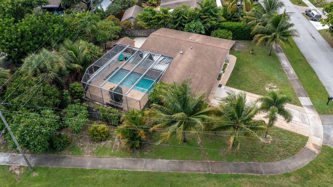 На продажу: $455,000 (3 спален, 2 ванн, 1275 Квадратных фут)