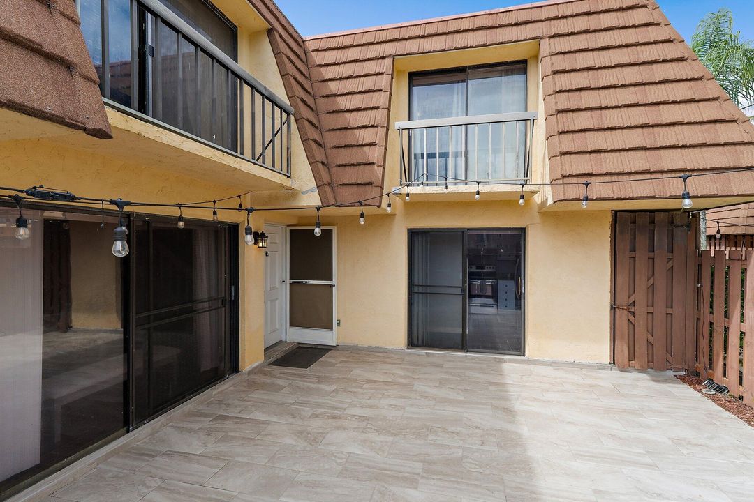 En Venta: $425,000 (2 camas, 2 baños, 1470 Pies cuadrados)