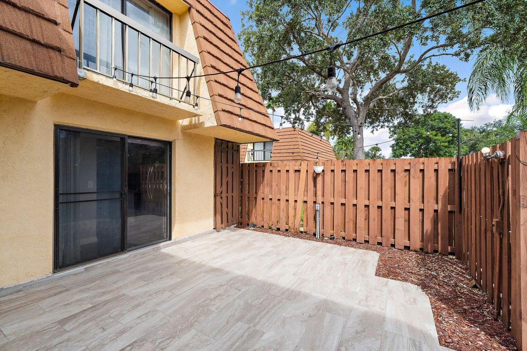 En Venta: $425,000 (2 camas, 2 baños, 1470 Pies cuadrados)